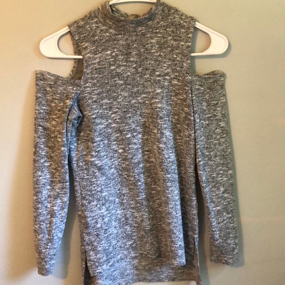 Grey turtleneck